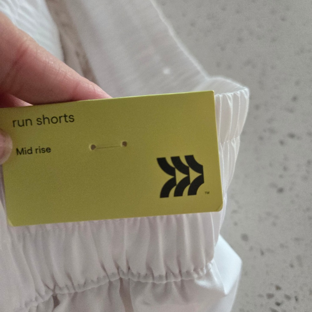 All in Motion Shorts Womens Medium White Run Mid Rise Smocked Waist 3" Inseam - Picture 5 of 11